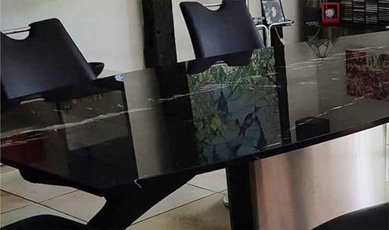 Tischplatte in Porto Branco Granit poliert