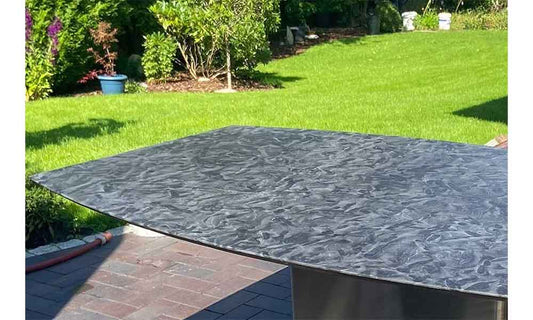 Gartentisch mit Naturstein - Bootsform