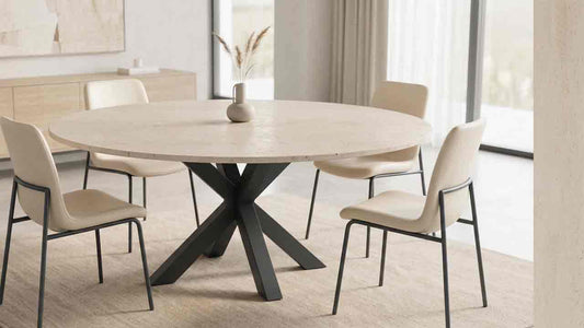 Runder Esstisch mit hochwertiger Dekton keramikplatte Danae  in Beige. Entdecken Sie dieses moderne Design und viele weitere Farben direkt in unserem Online-Konfigurator.