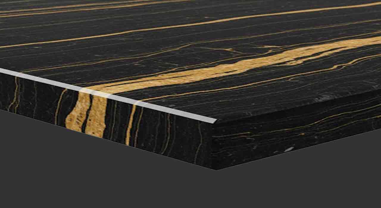 Esstisch Tischplatten Detail - Gerade Kante mit Facettenschliff